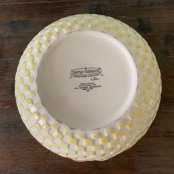 Temp-tations Nostalgic Summer Shells 3-qt Serving Bowl - Picture 5 of 5